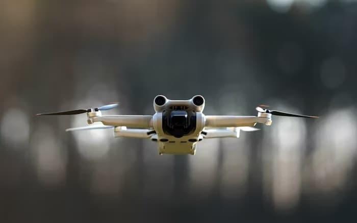 Top Picks for an Easy to Use Drone with Camera for Beginners