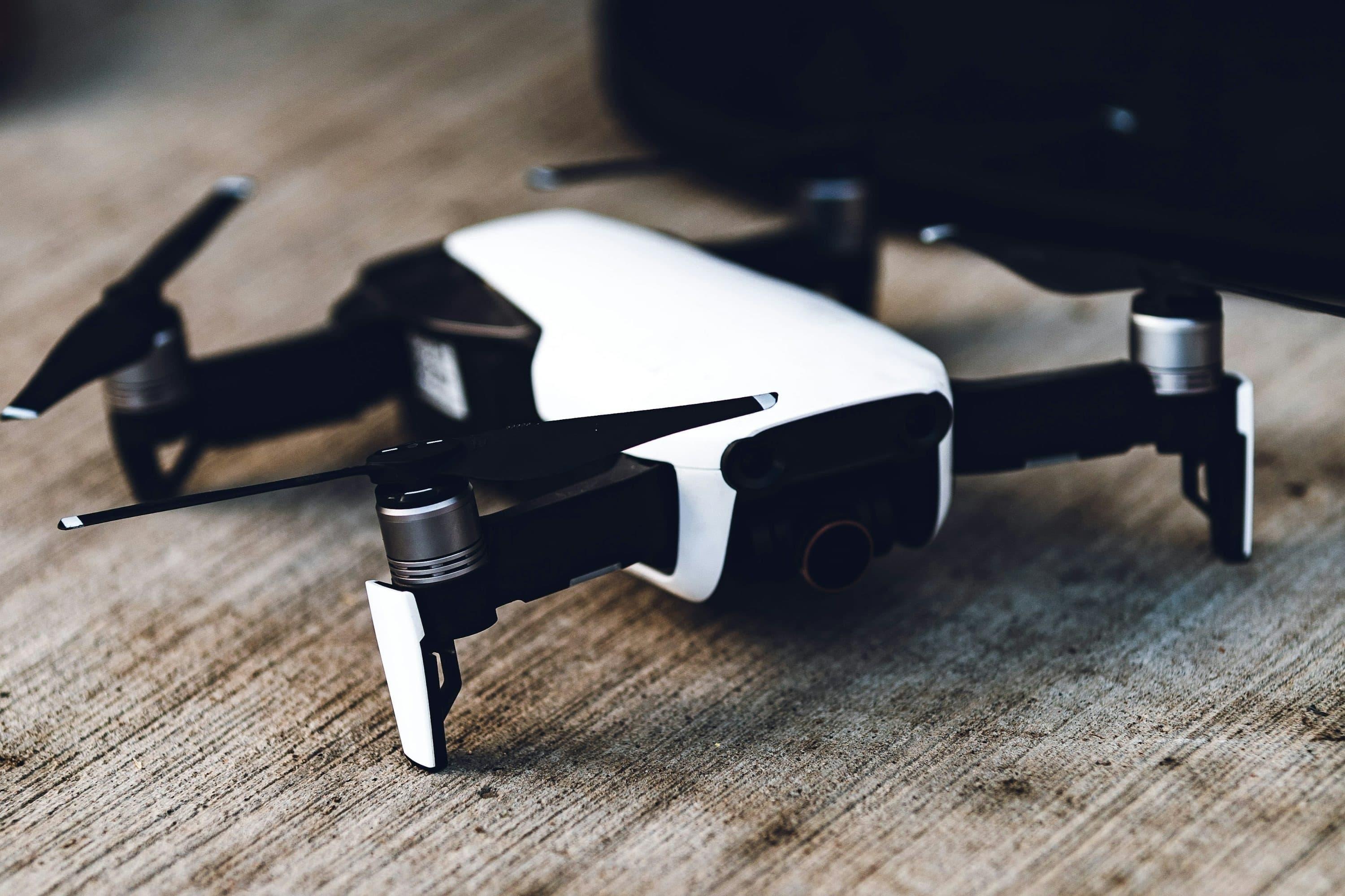 Top Tips on Choosing Drones for Starters and Easy Flying Beginners Guide